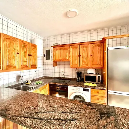 Modern 1b Apt 200 From Beach Ac 公寓